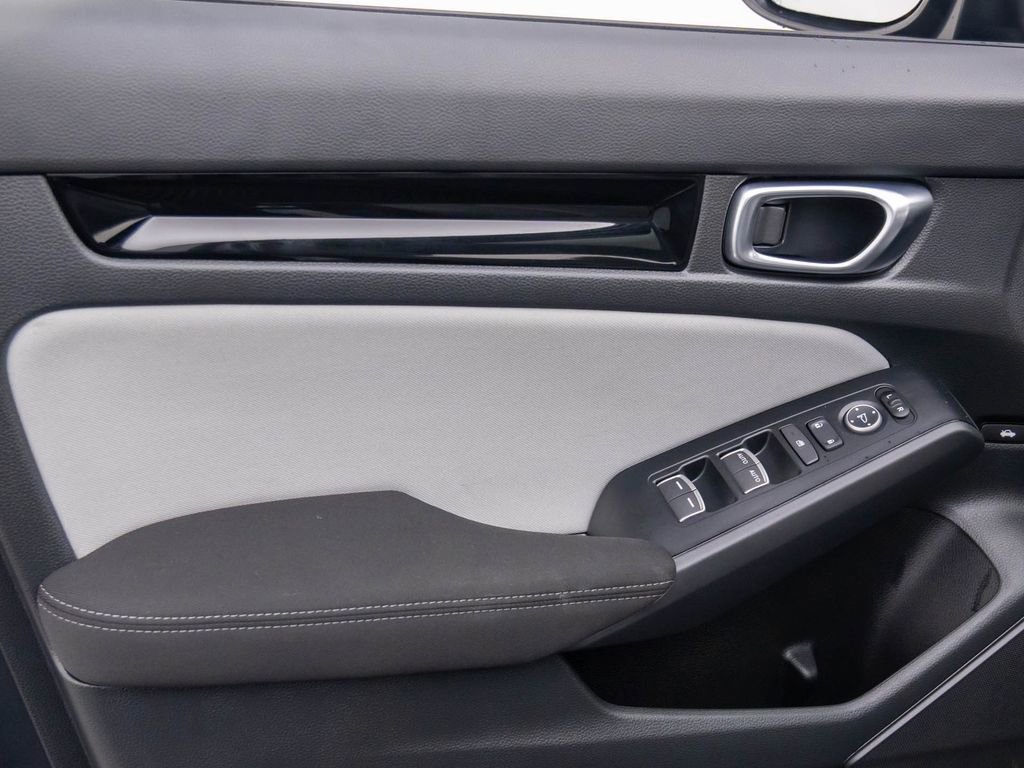 Certified 2025 Honda Civic Sport image 13