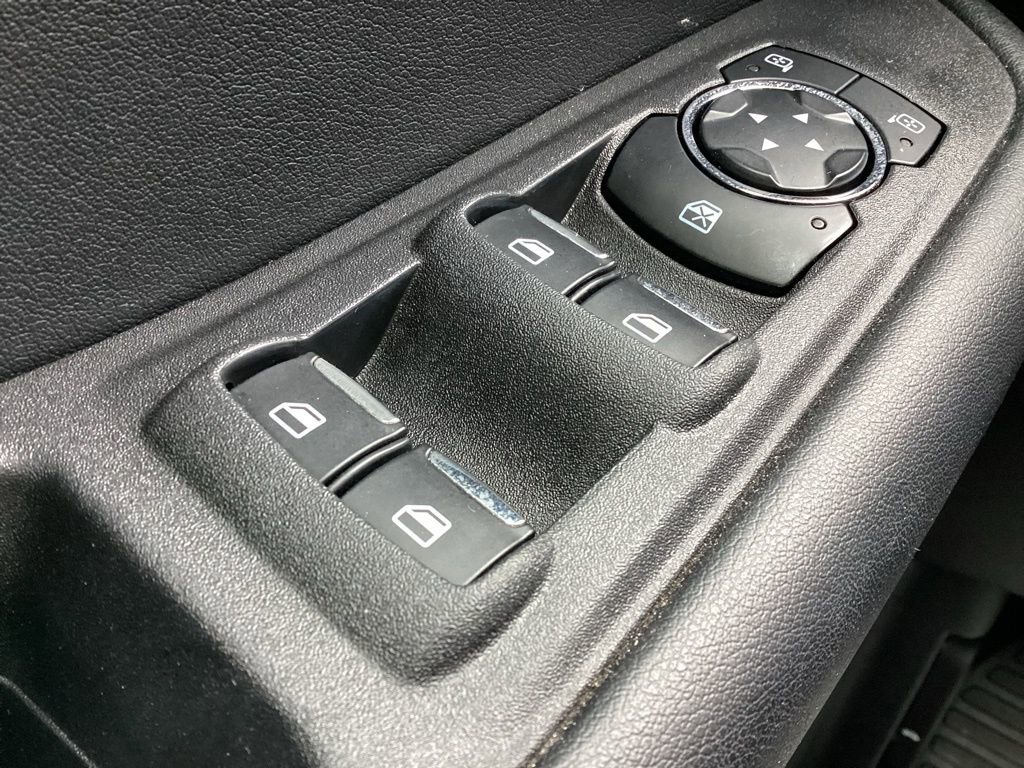 Used 2024 Ford Edge SEL image 24