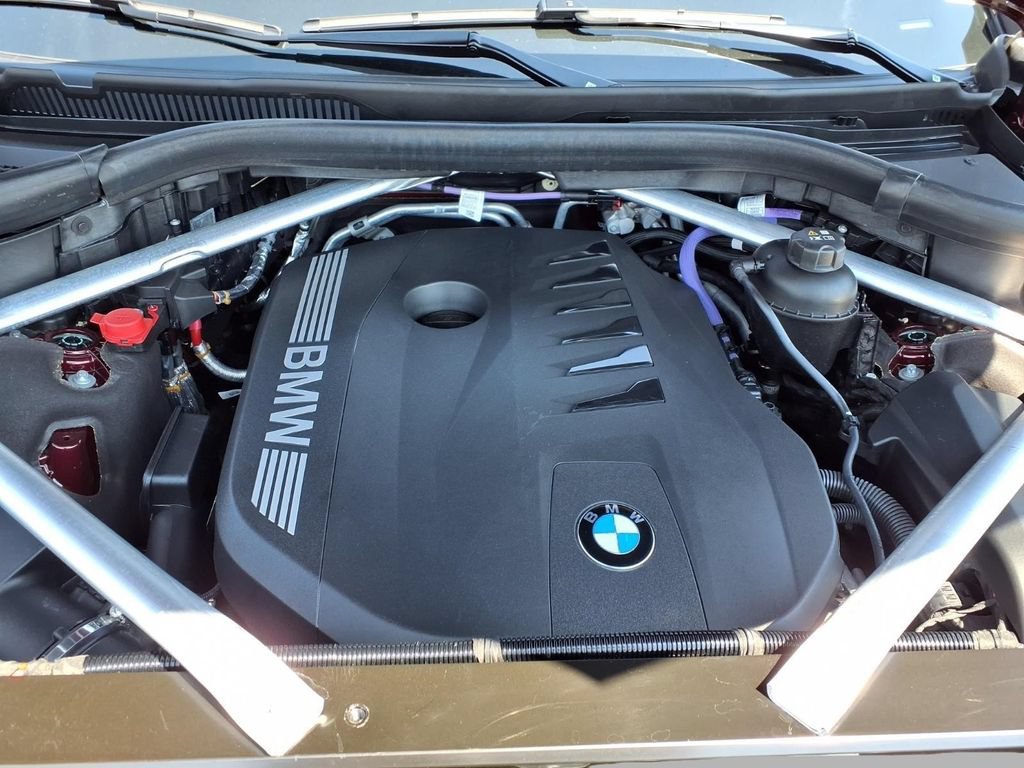 Used 2024 BMW X7 xDrive40i AWD/4WD image 3