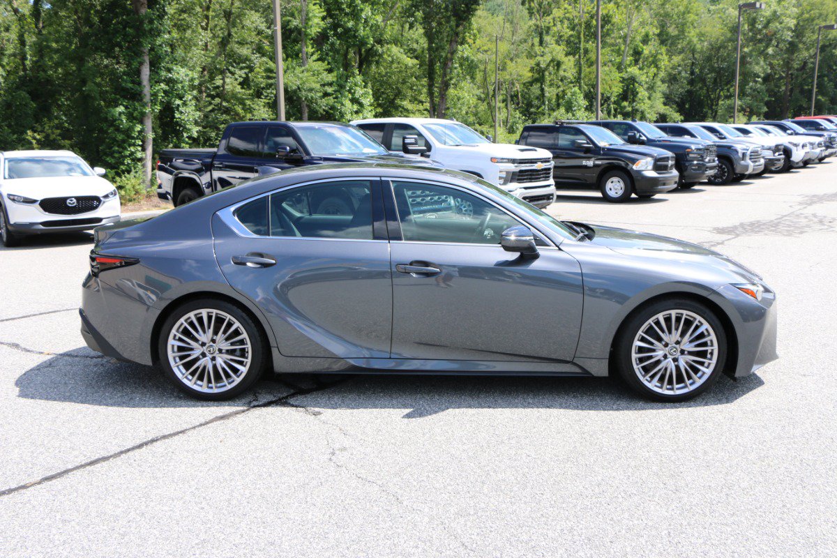 Used 2023 Lexus IS 300 w/ Premium Package RWD image 9