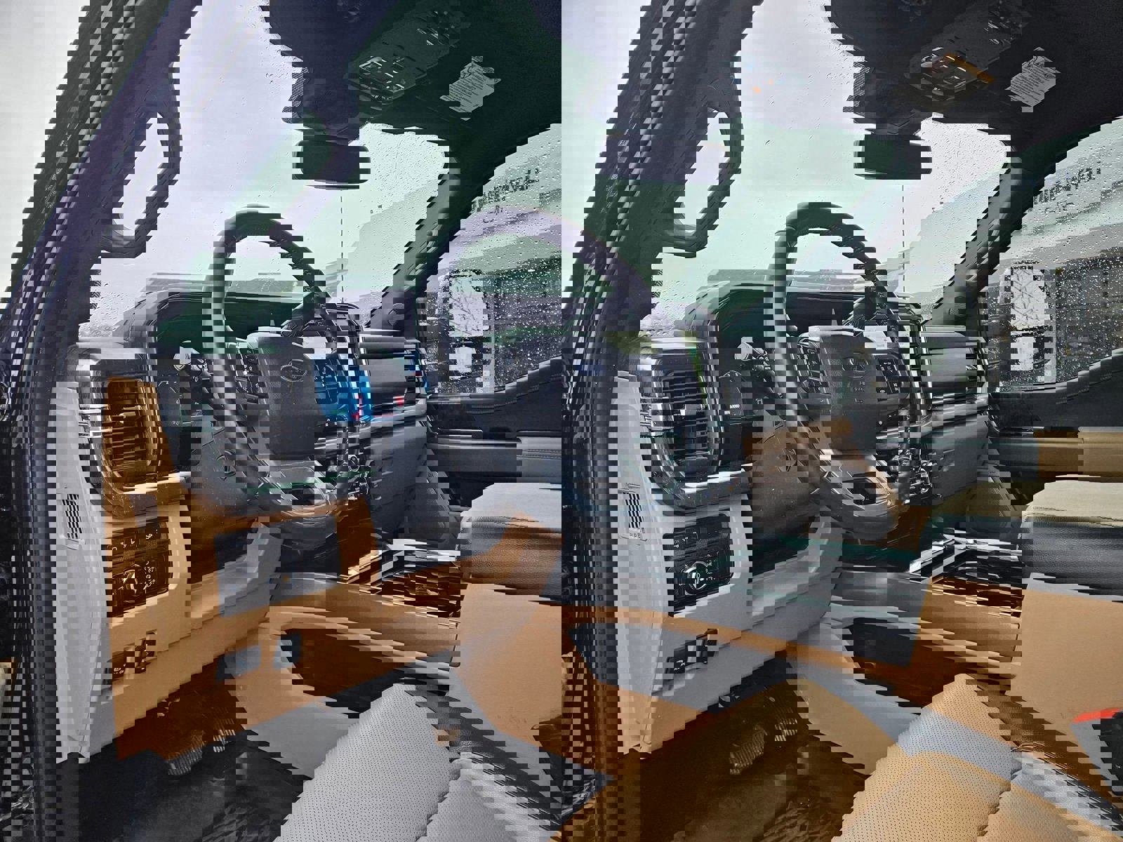 Used 2024 Ford F250 Lariat w/ Chrome Package image 42