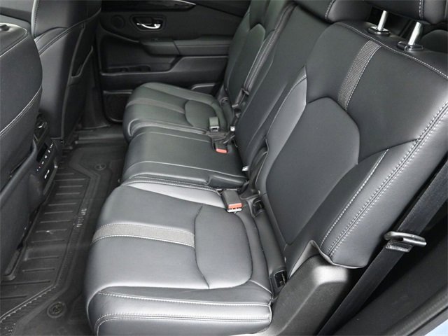Used 2023 Honda Pilot Touring image 29