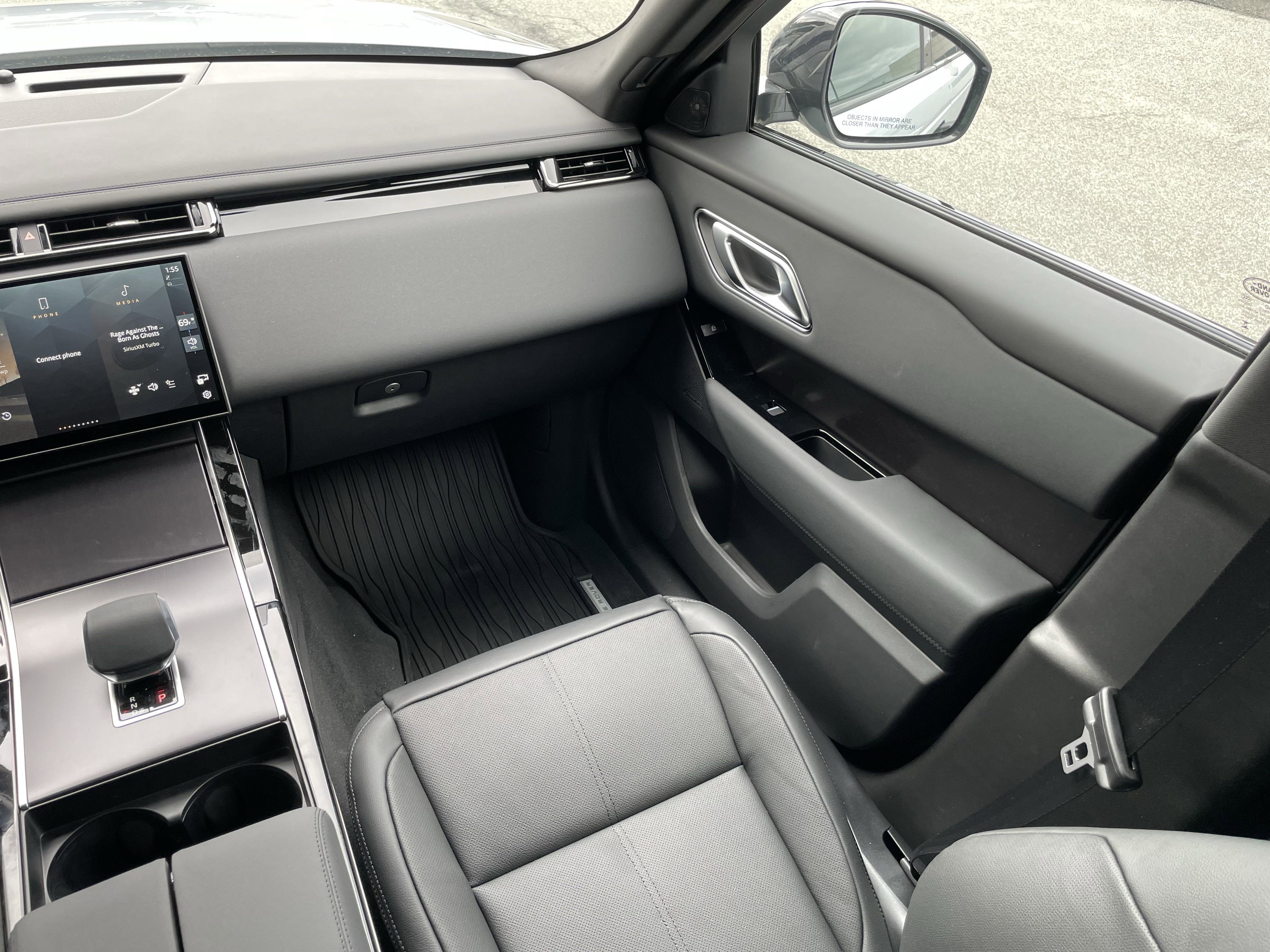 New 2026 Land Rover Range Rover Velar S image 18