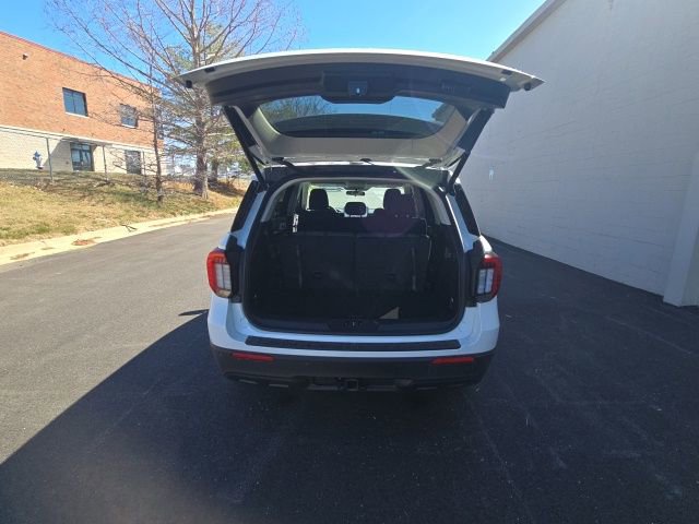 New 2026 Ford Explorer Active image 11