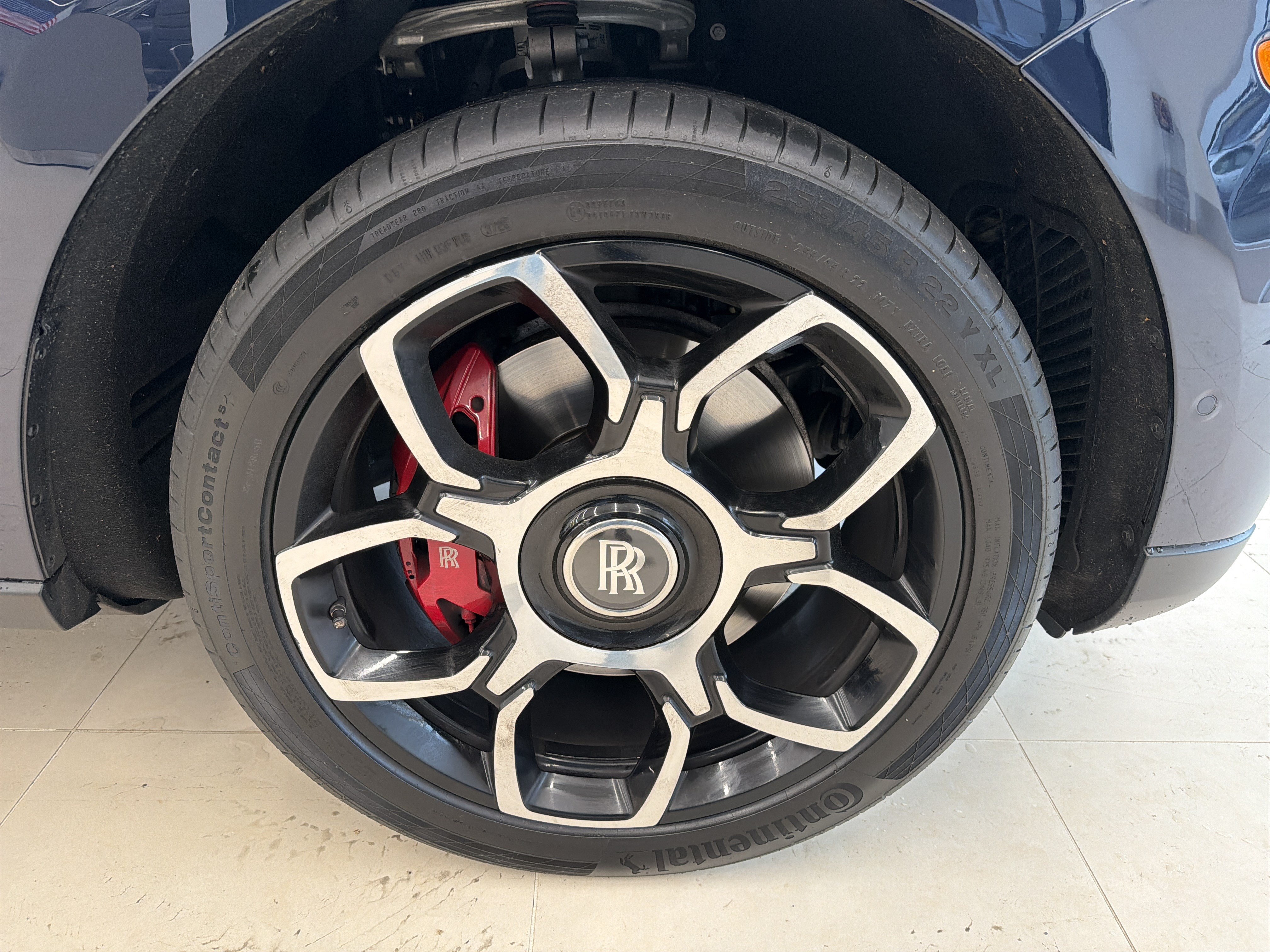 Certified 2024 Rolls-Royce Cullinan Black Badge AWD/4WD image 35