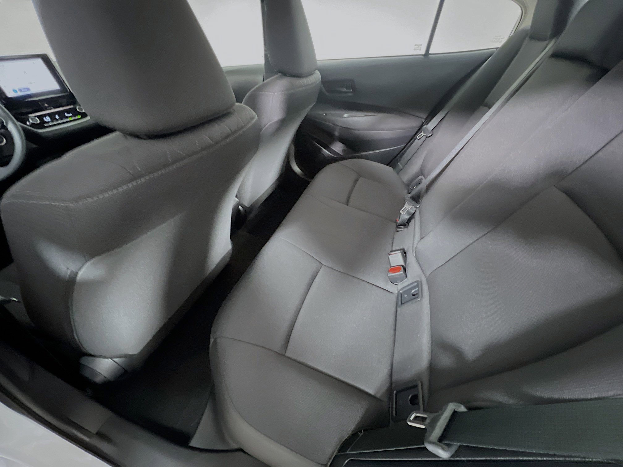 Used 2025 Toyota Corolla LE w/ Convenience Package image 29