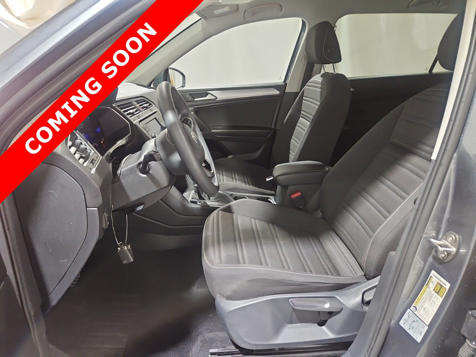 Used 2022 Volkswagen Tiguan S FWD image 6