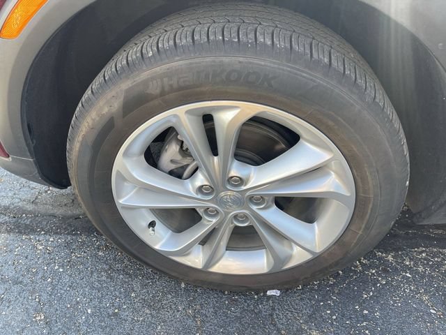 Used 2023 Buick Encore GX Preferred w/ Cold Weather Comfort Package FWD image 2