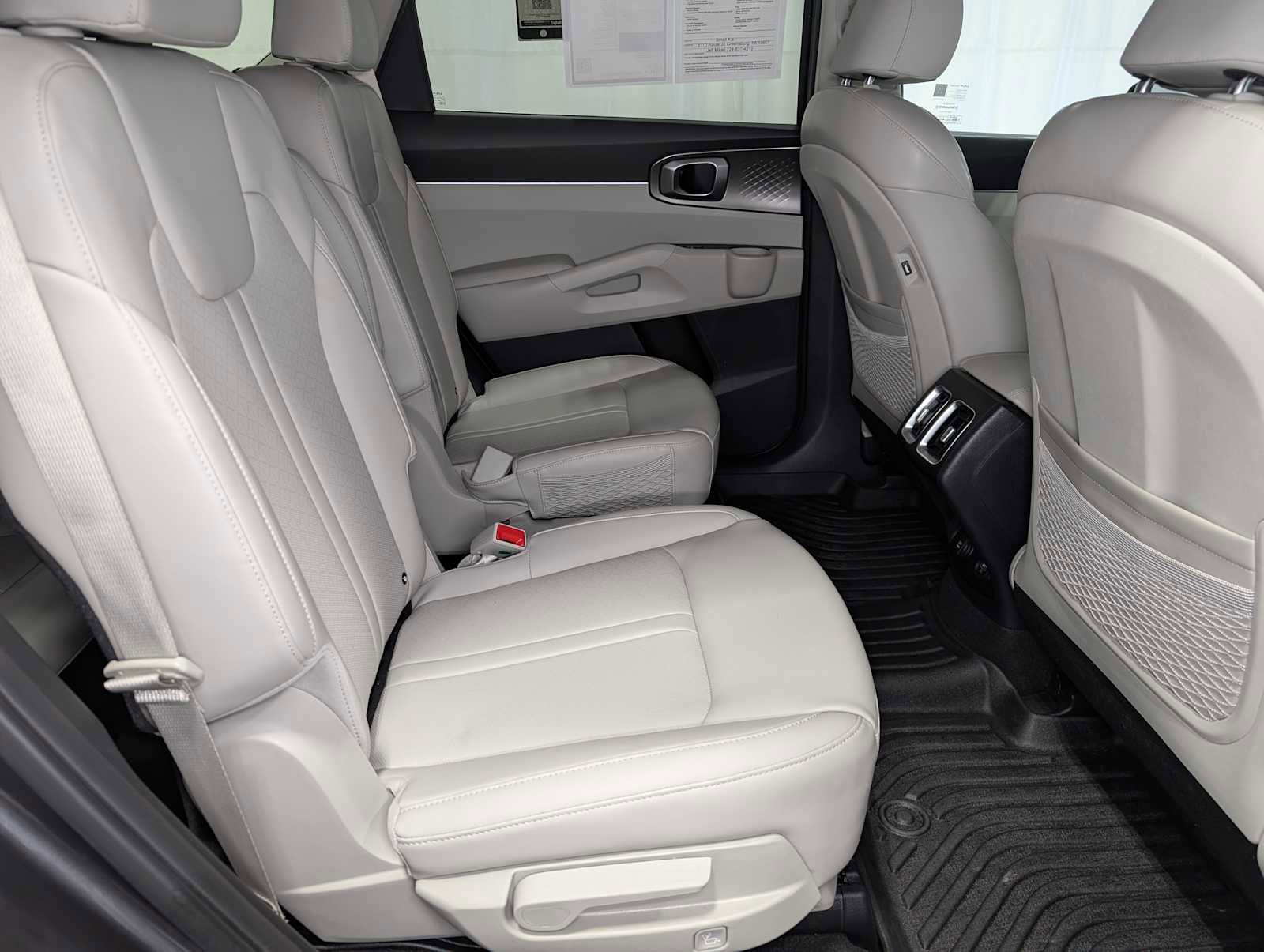 Certified 2023 Kia Sorento EX image 44