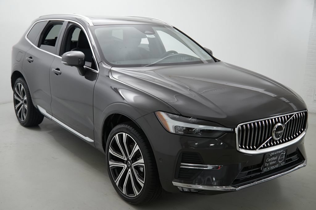 Certified 2023 Volvo XC60 B5 Ultimate AWD/4WD image 4