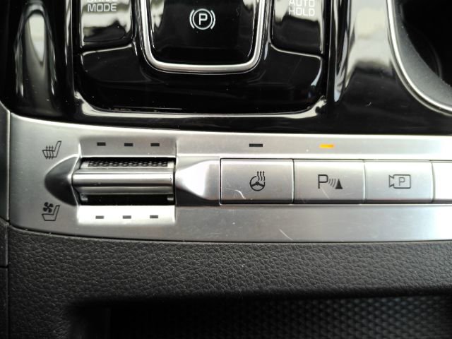 Used 2024 Kia Carnival SX Prestige image 57