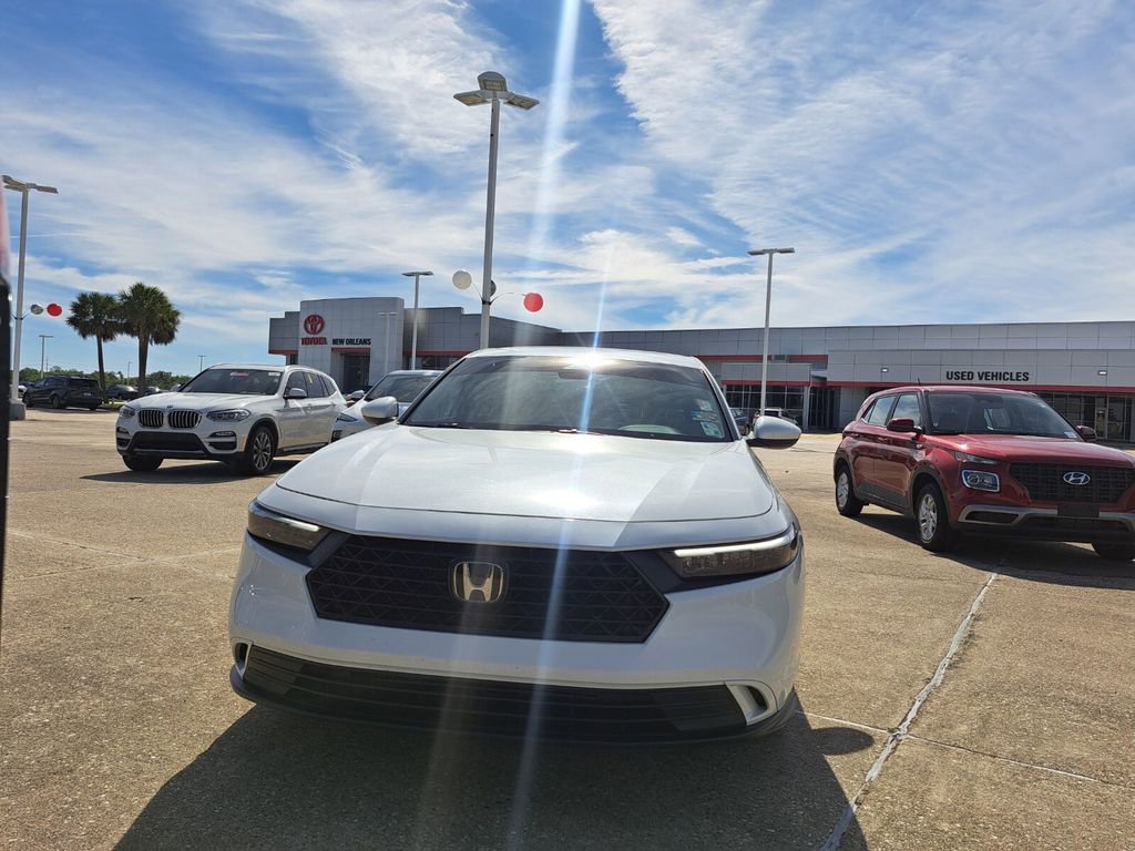 Used 2024 Honda Accord EX image 2