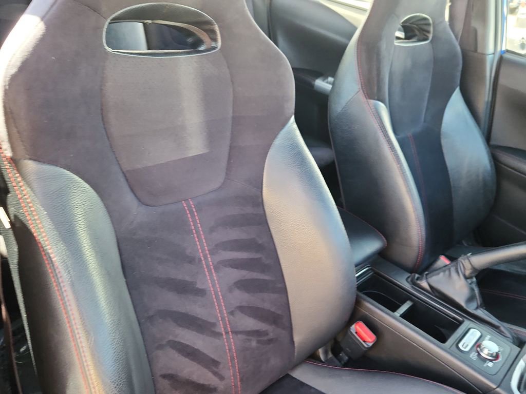 Used 2010 Subaru Impreza WRX STI image 15