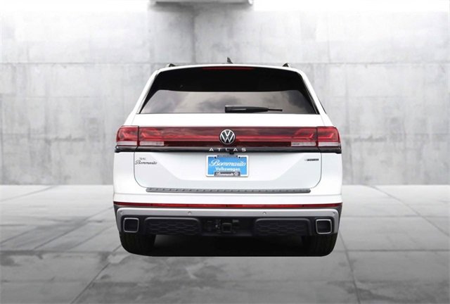 New 2025 Volkswagen Atlas Peak Edition SE image 6