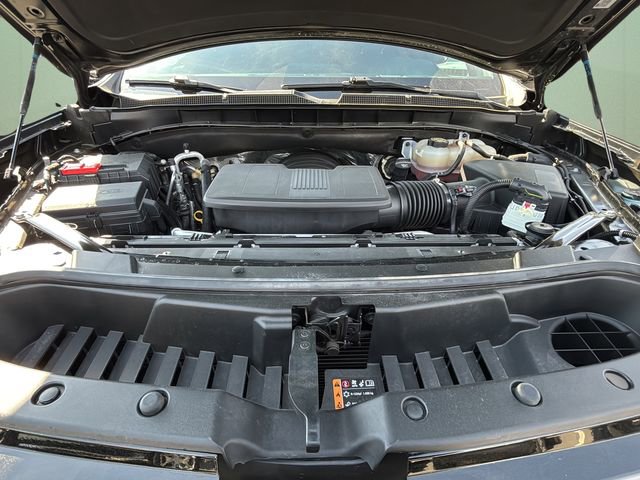 Used 2023 Chevrolet Tahoe Z71 w/ Z71 Off-Road Package image 12