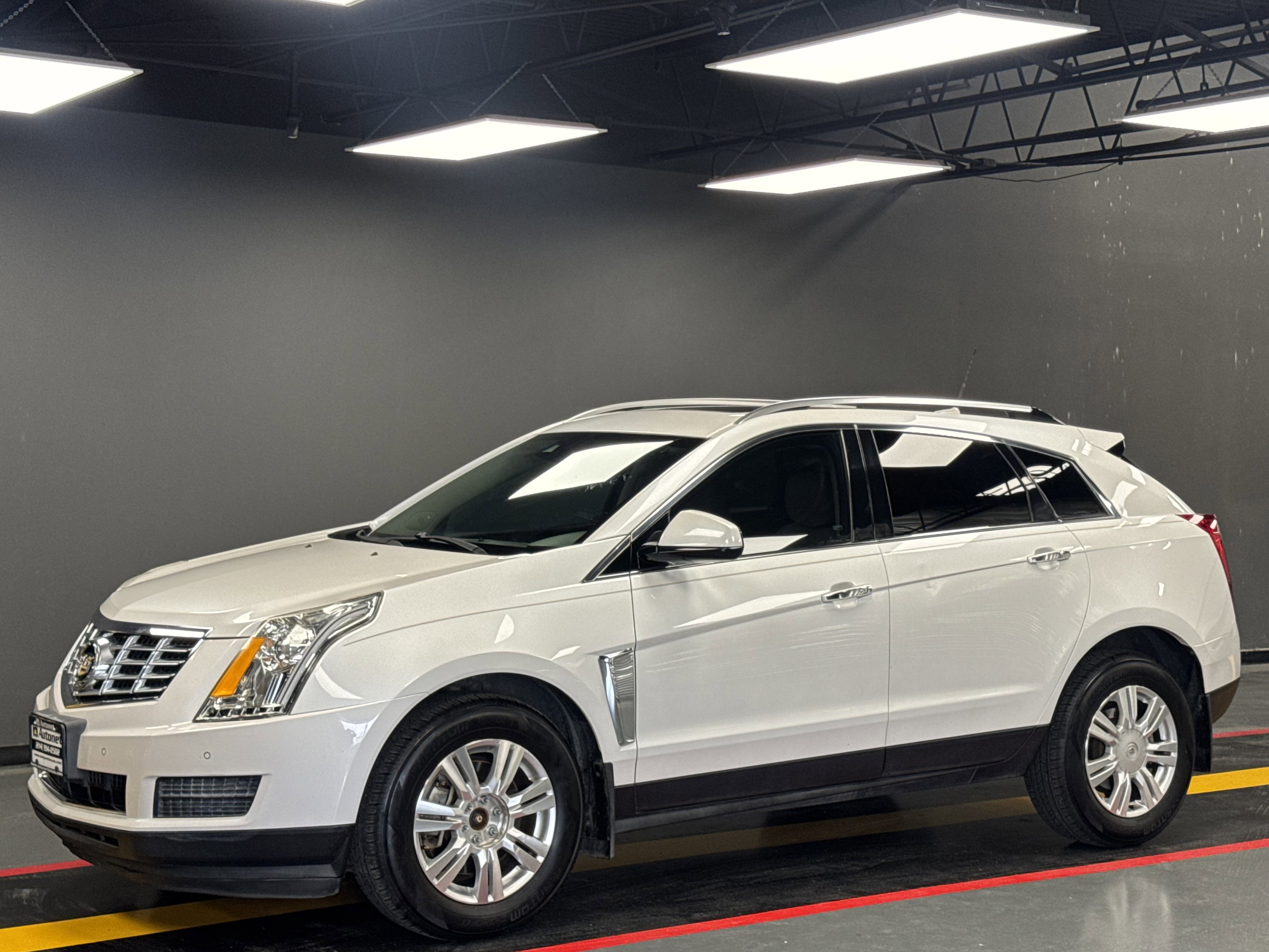 Used 2014 Cadillac SRX Luxury w/ Driver Awareness Package FWD image 1