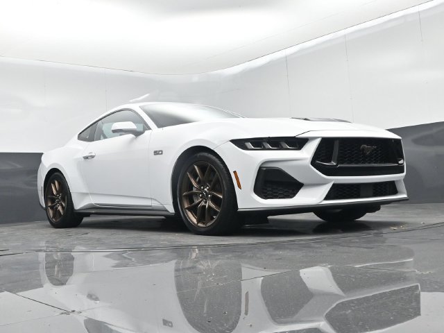 Used 2025 Ford Mustang GT Premium RWD image 43