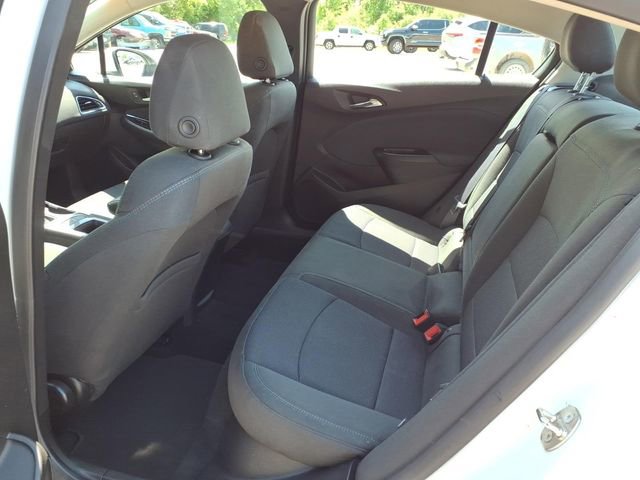 Used 2016 Chevrolet Cruze LT FWD image 12