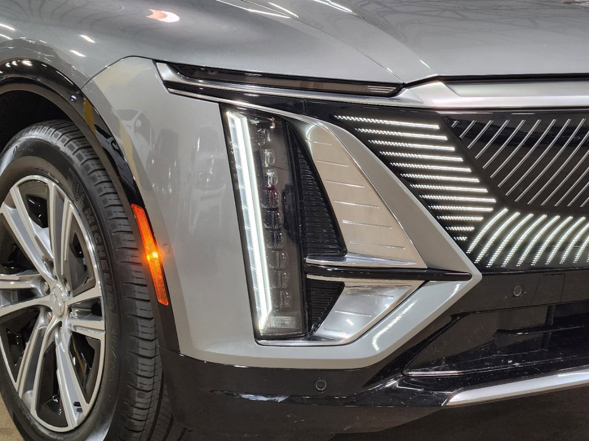 Used 2024 Cadillac Lyriq Luxury w/ LPO, Floor Liner Package image 13