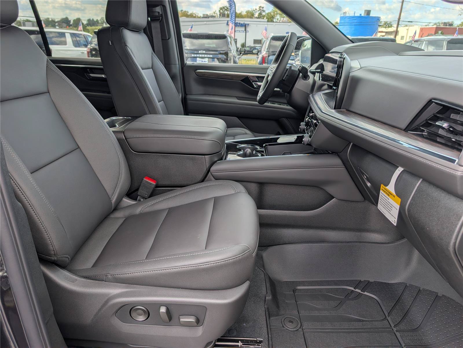 New 2027 Chevrolet Tahoe LT w/ Advanced Technology Package AWD/4WD image 7