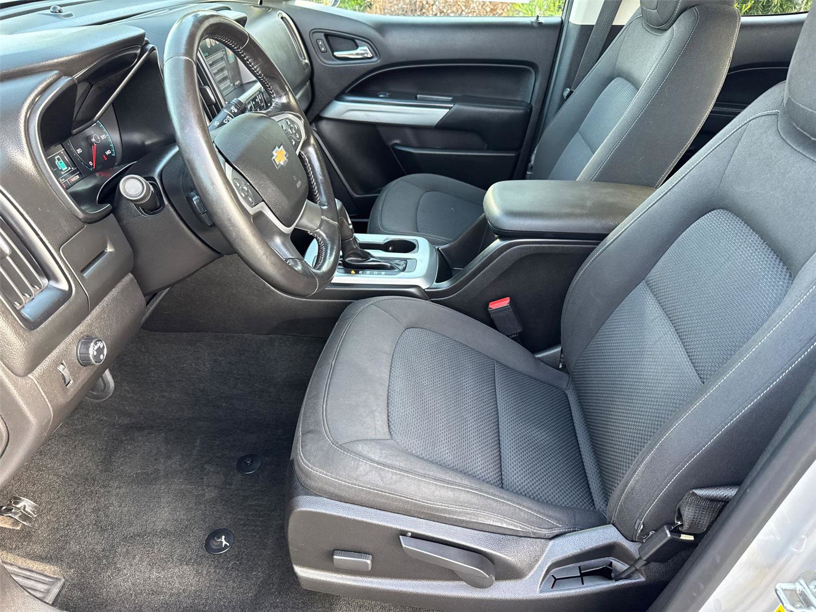 Used 2016 Chevrolet Colorado LT image 24