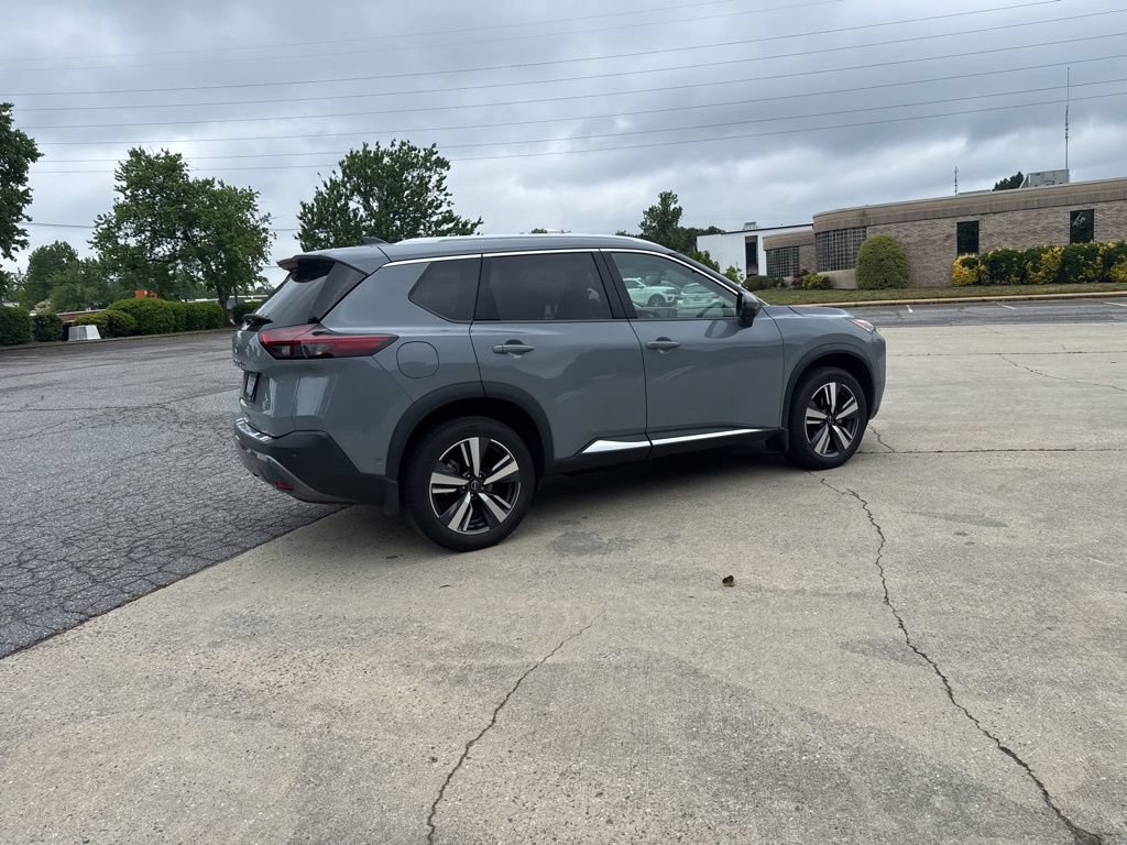 Used 2023 Nissan Rogue SL w/ SL Premium Package FWD image 12