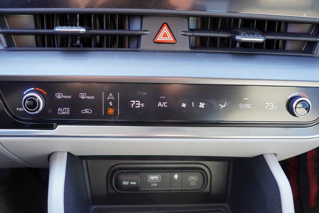 Used 2023 Kia Sportage EX image 26