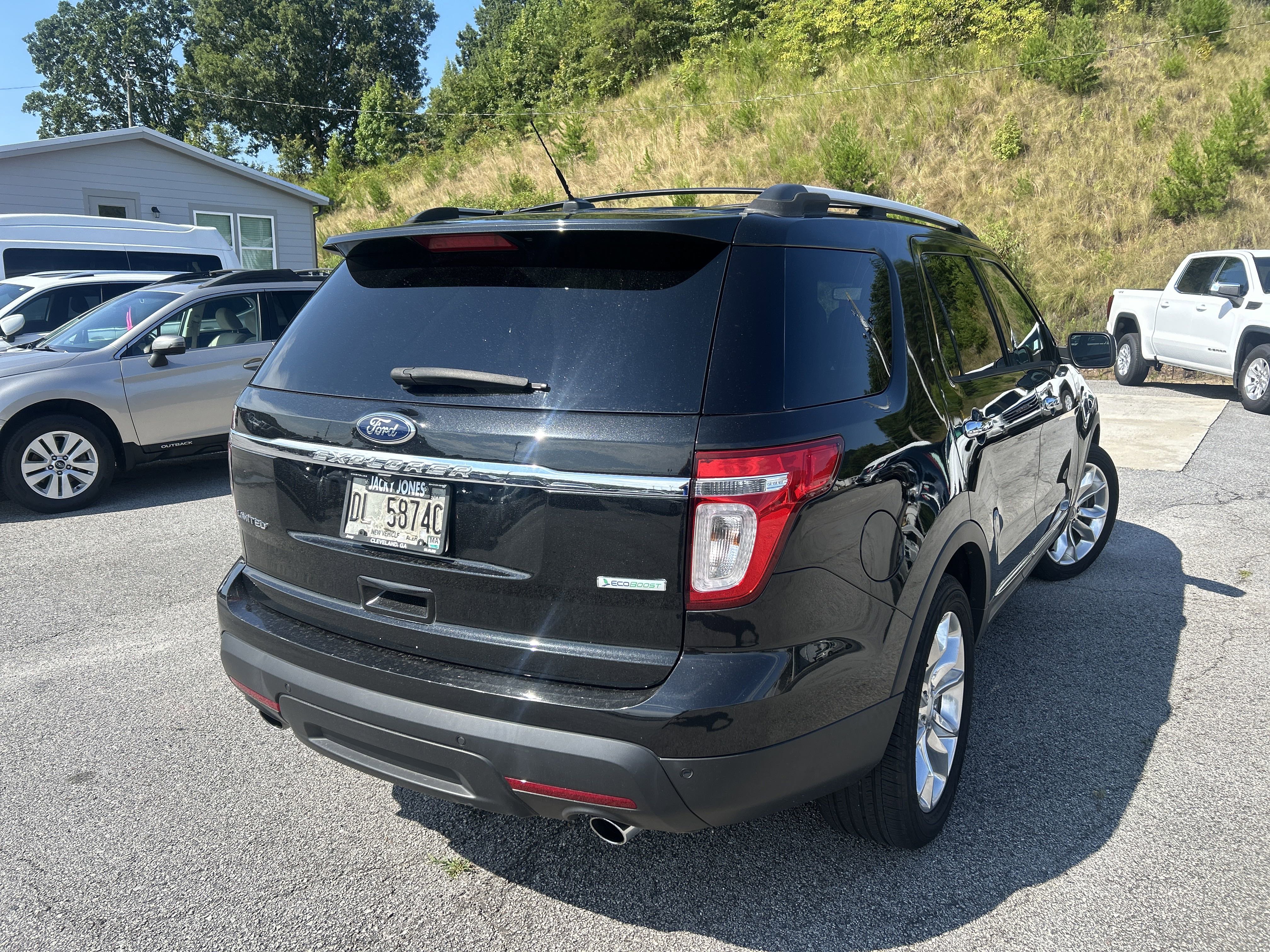 Used 2015 Ford Explorer Limited w/ Equipment Group 303A FWD image 8