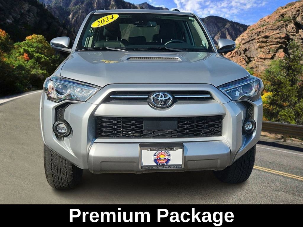 Used 2024 Toyota 4Runner TRD Off-Road Premium image 6