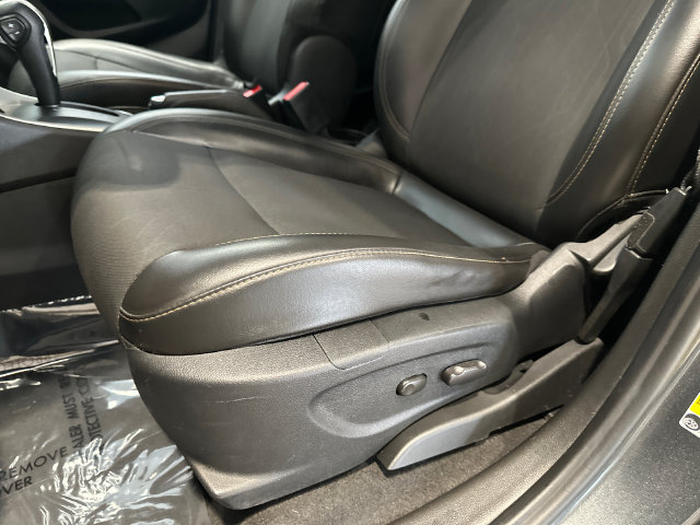 Used 2018 Chevrolet Trax LT w/ Driver Confidence Package FWD image 14