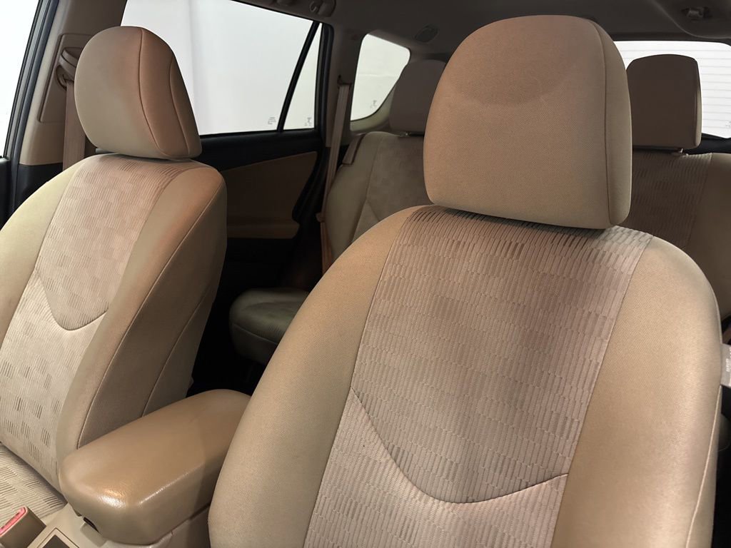 Used 2011 Toyota RAV4 4WD w/ Base L4 Extra Value Pkg image 16