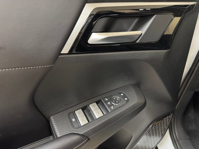 New 2026 Mitsubishi Outlander SE FWD image 7