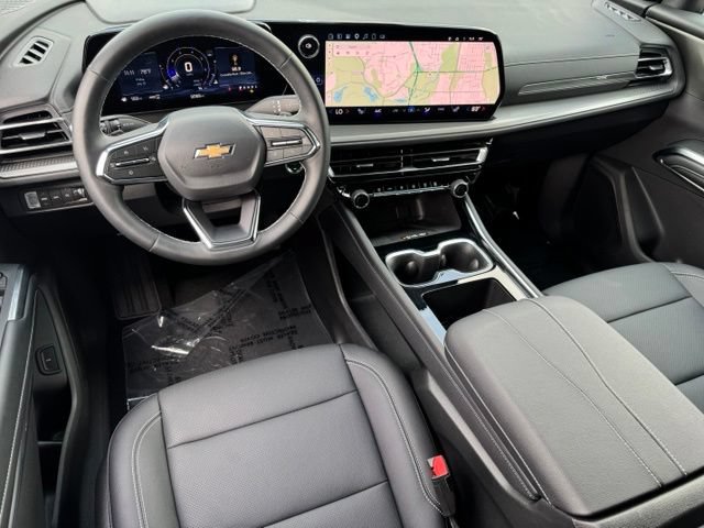 Used 2025 Chevrolet Traverse LT w/ Driver Confidence Package AWD/4WD image 9