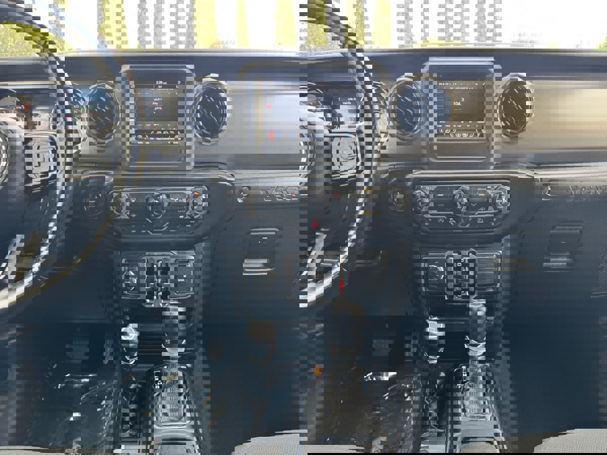 Used 2021 Jeep Wrangler Unlimited Sport image 15