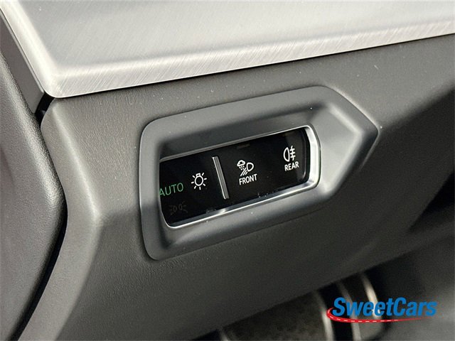 Used 2020 Lamborghini Urus Base image 22