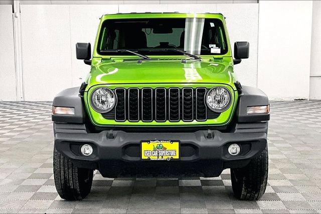Used 2025 Jeep Wrangler Sport S image 4