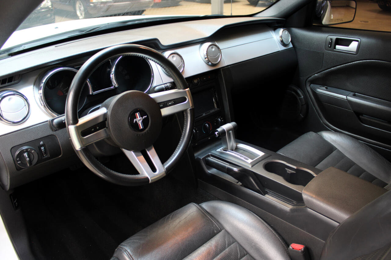 Used 2005 Ford Mustang GT image 30