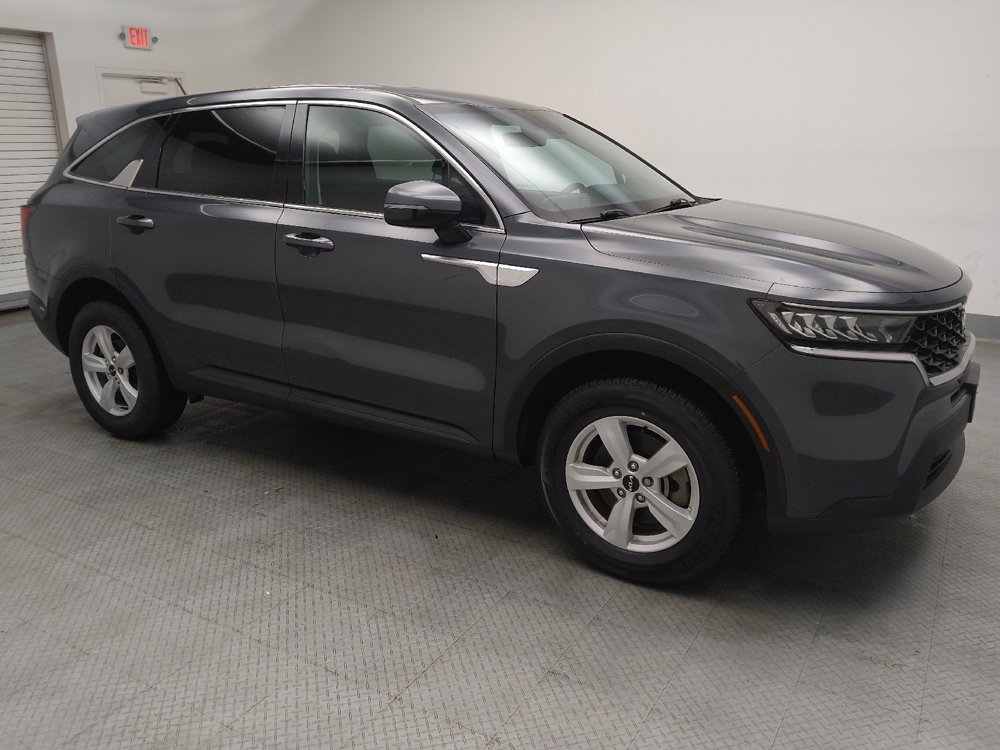 Used 2022 Kia Sorento LX image 11