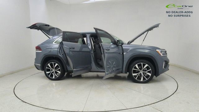Used 2025 Volkswagen Atlas Cross Sport SEL Premium R-Line AWD/4WD image 77