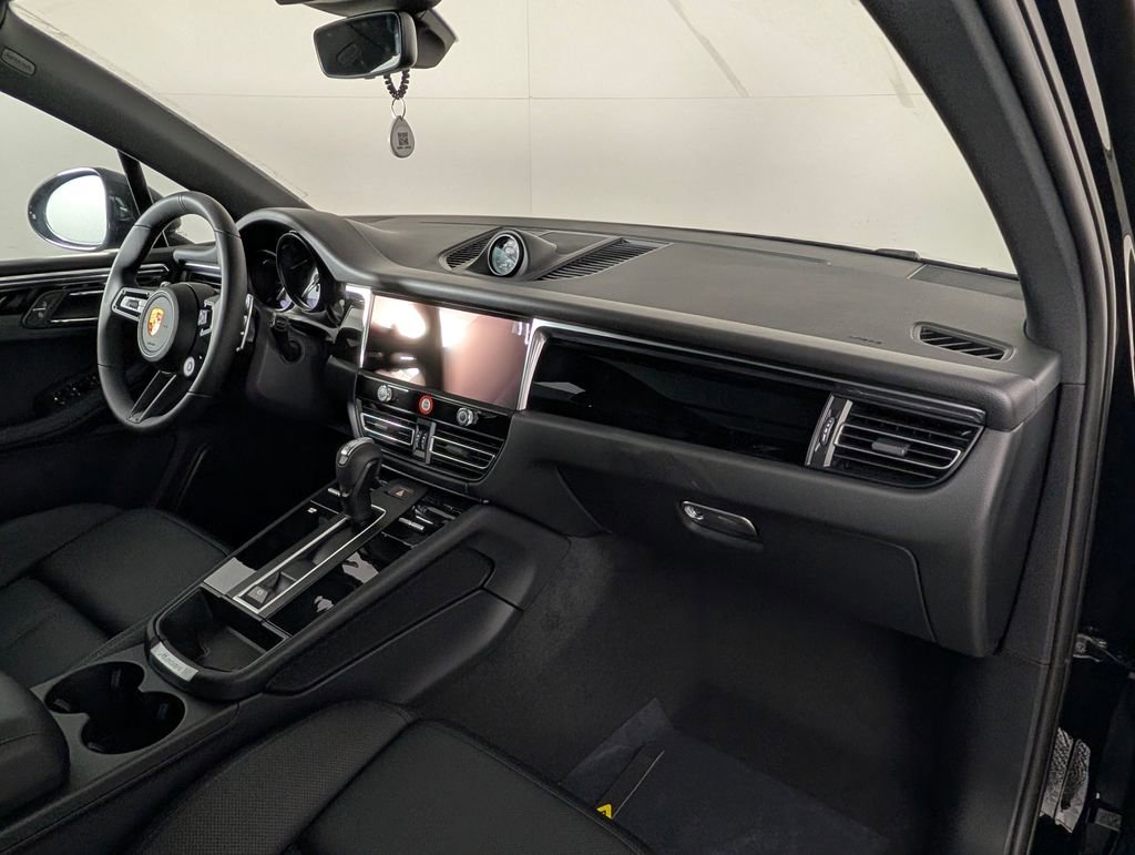 New 2026 Porsche Macan S AWD/4WD image 19