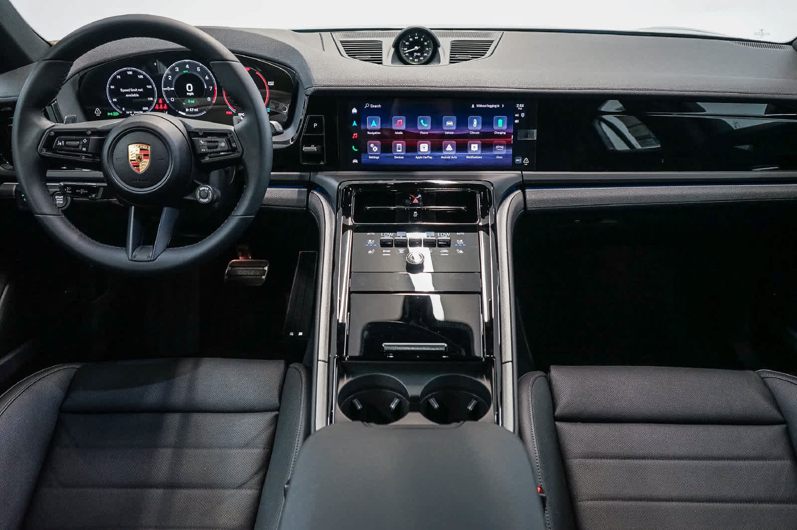 New 2026 Porsche Panamera 4 AWD/4WD image 18