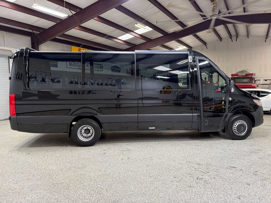 Used 2019 Mercedes-Benz Sprinter 170 Cargo image 9