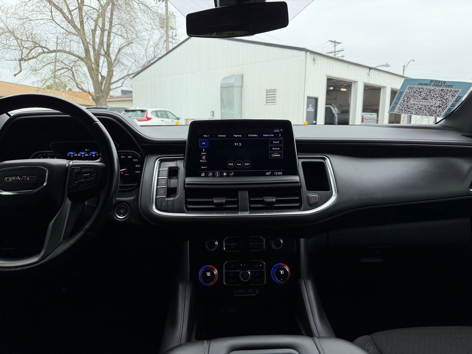 Used 2021 GMC Yukon SLE w/ Gmc Pro Safety Plus Package image 18