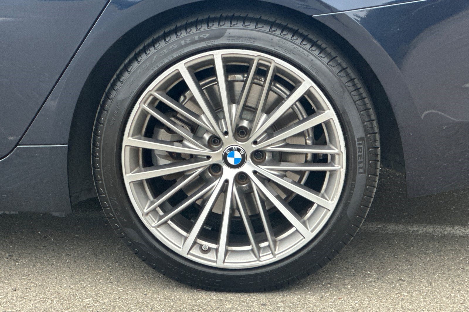 Used 2018 BMW 530e RWD image 37
