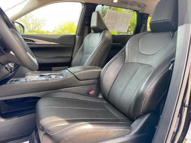 Certified 2025 INFINITI QX60 Luxe w/ Cargo Package image 19