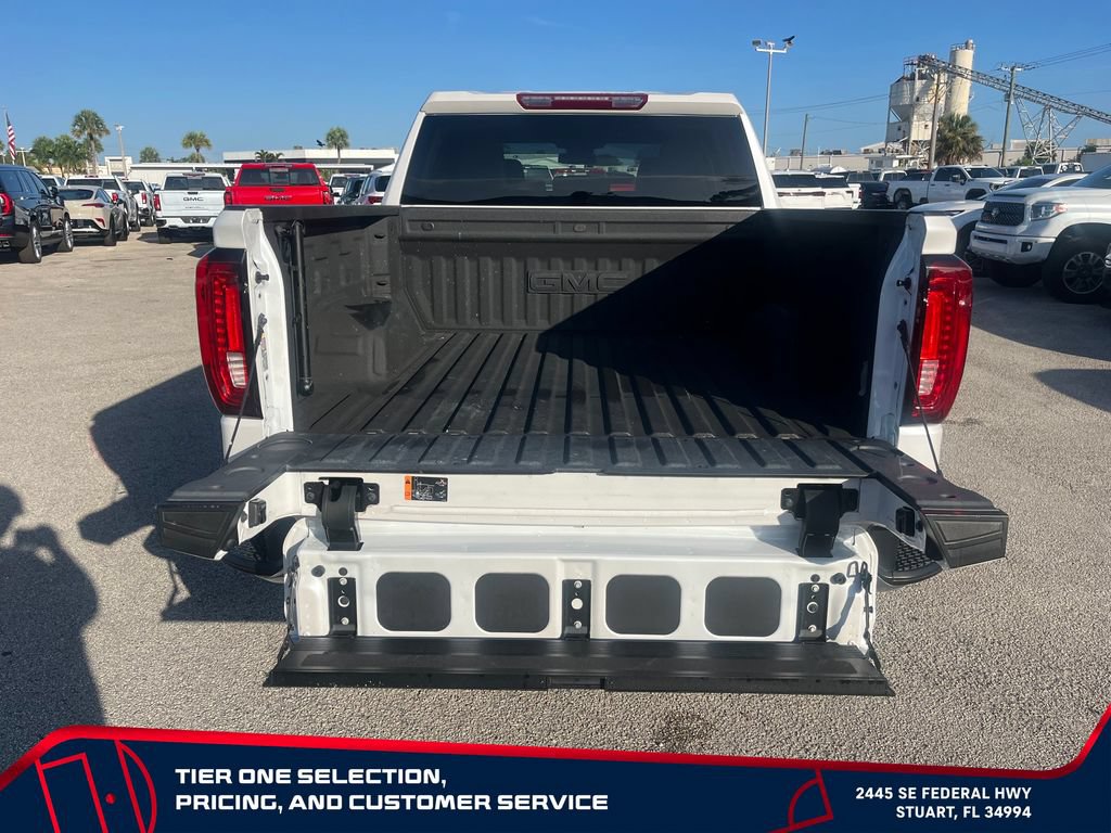 Used 2023 GMC Sierra 1500 SLT w/ SLT Premium Package RWD image 11