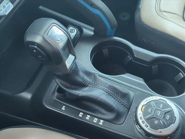 Used 2023 Ford Bronco Wildtrak image 12