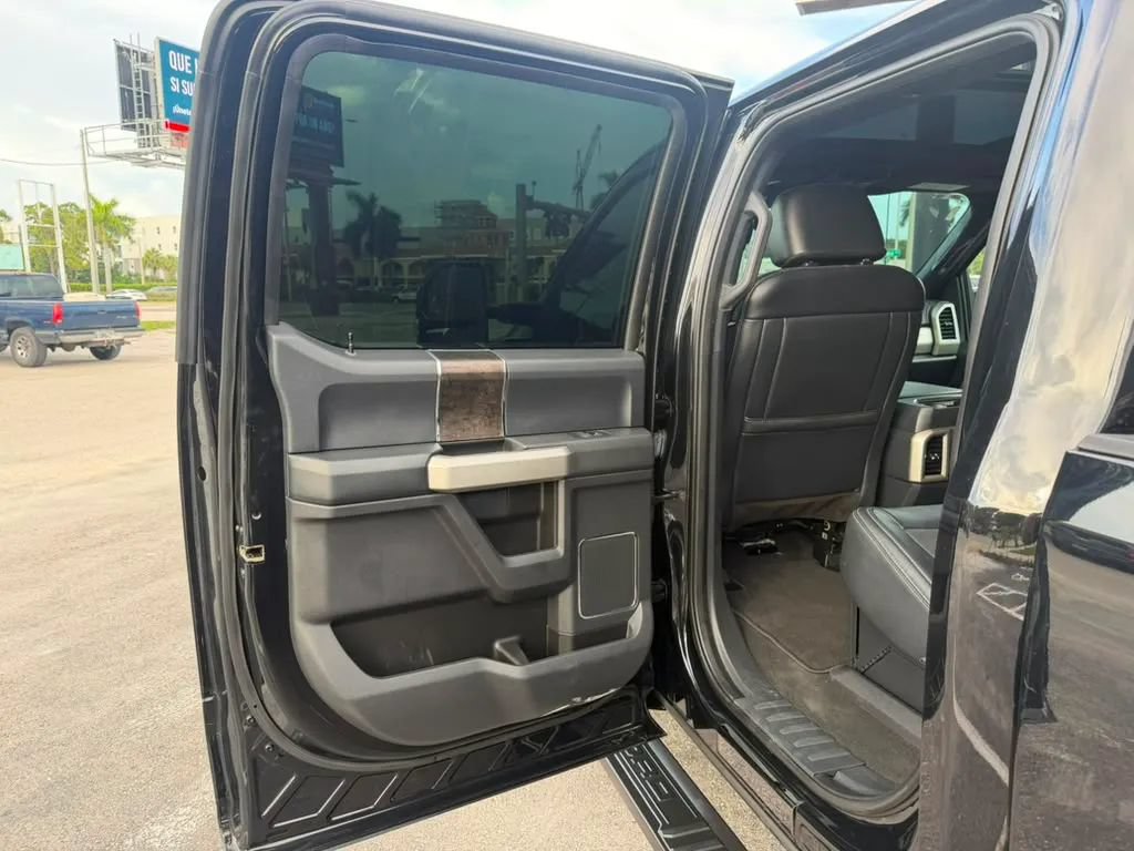 Used 2022 Ford F250 Lariat AWD/4WD image 22