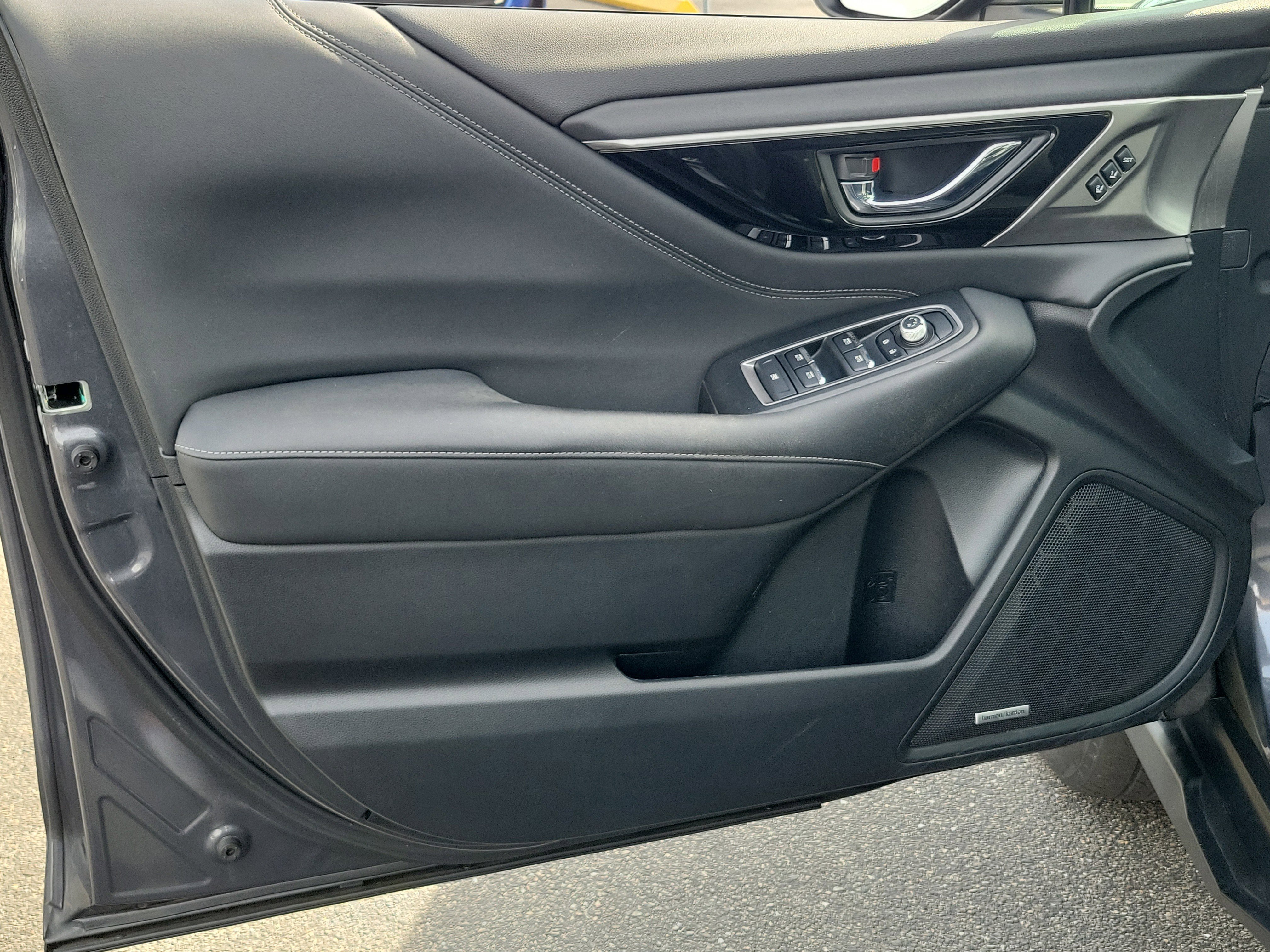 Used 2023 Subaru Outback Touring XT image 25