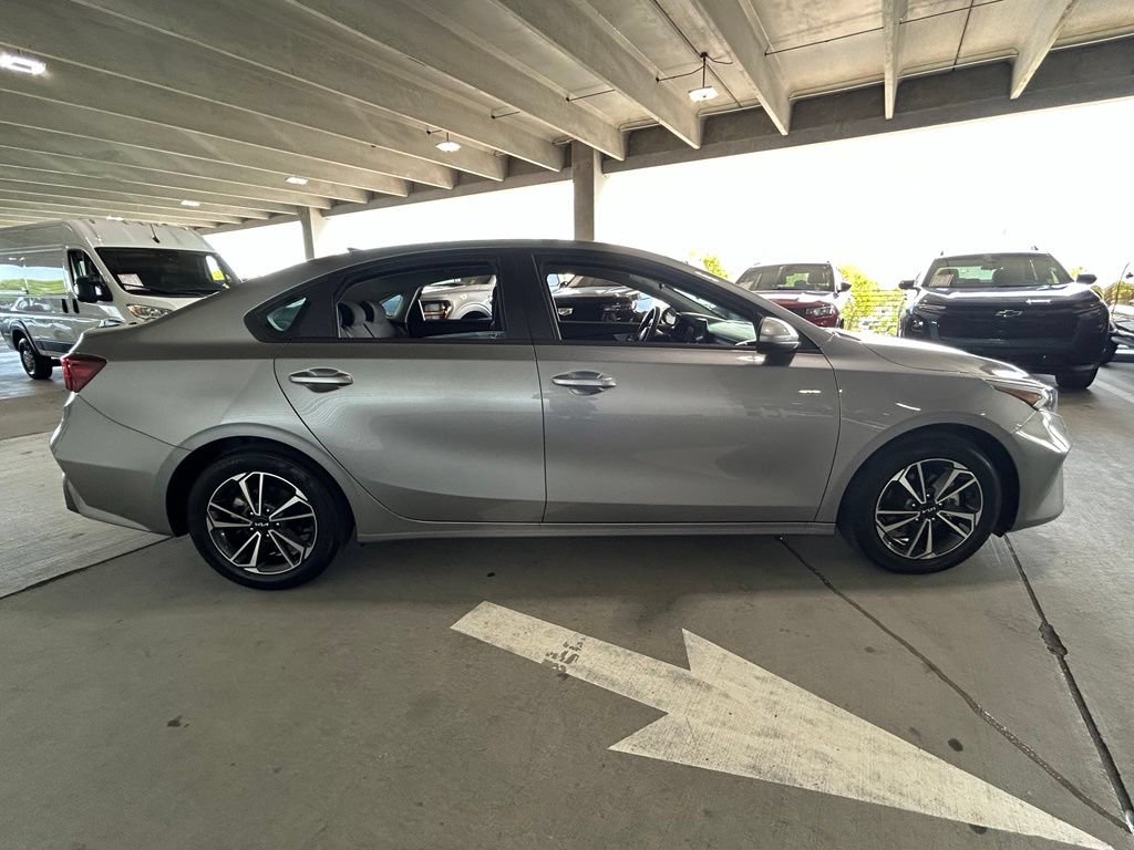 Used 2024 Kia Forte LXS FWD image 6